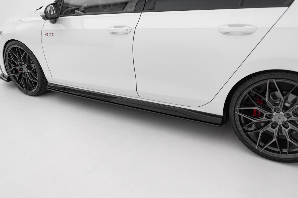 Street Pro Seitenschweller V.2 passend für VW Golf GTI / GTE / GTI Clubsport / R-Line Mk8 schwarz matt